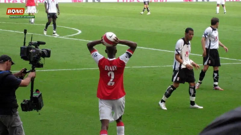 Kèo ném biên là gì?